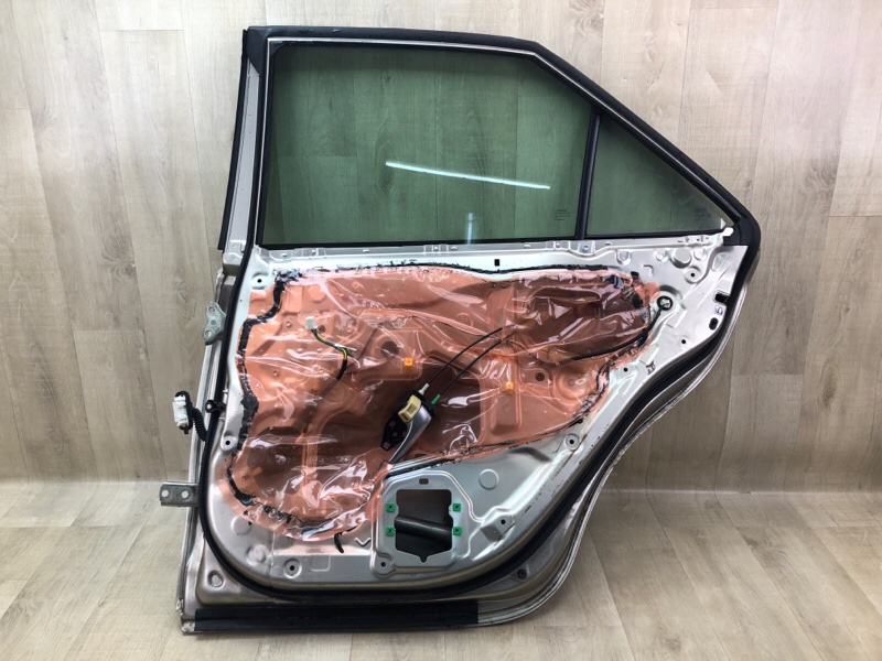 Дверь задняя правая CAMRY 55 14-17 2015 2.5 2ARFE