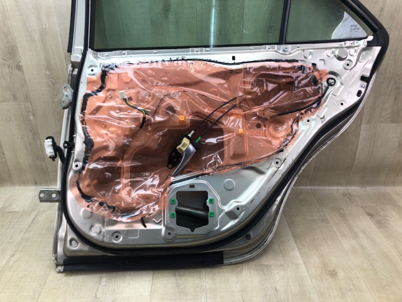 Дверь задняя правая CAMRY 55 14-17 2015 2.5 2ARFE