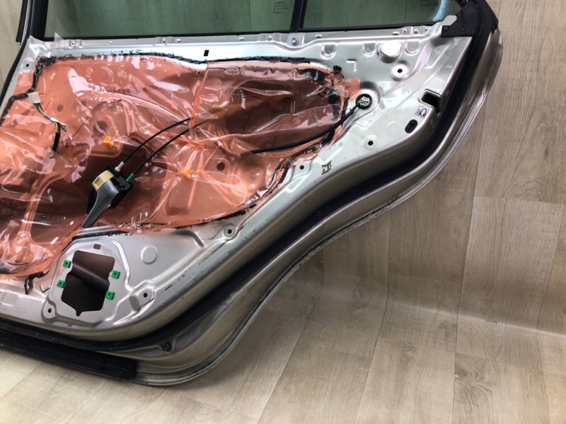 Дверь задняя правая CAMRY 55 14-17 2015 2.5 2ARFE