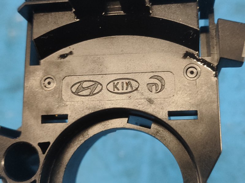 Подрулевой переключатель левый ELANTRA MD 10-15 2014 1.8 G4NB Подрулевой переключатель левый ELANTRA MD 10-15 2014 1.8 G4NB