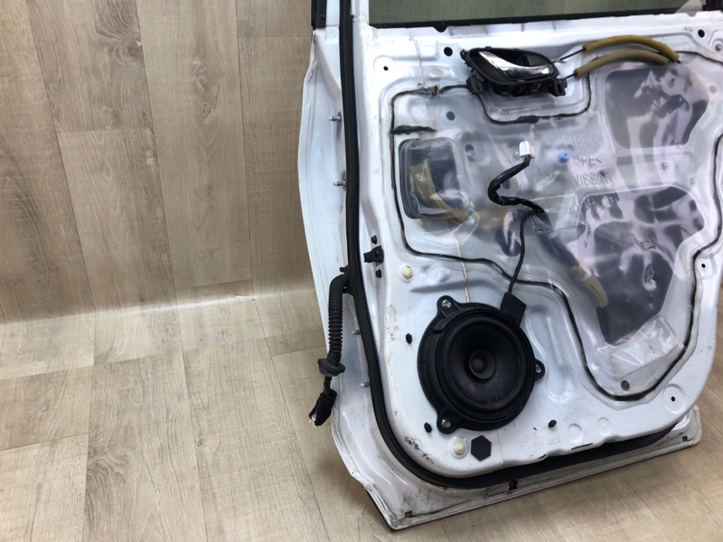 Дверь задняя правая X-TRAIL/ROGUE T32 13-20 2016 2.5 QR25DE