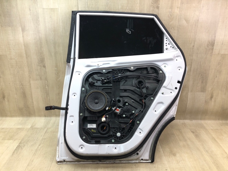 Дверь задняя правая TUCSON TL 15-20 2018 2.0 G4NC Дверь задняя правая TUCSON TL 15-20 2018 2.0 G4NC