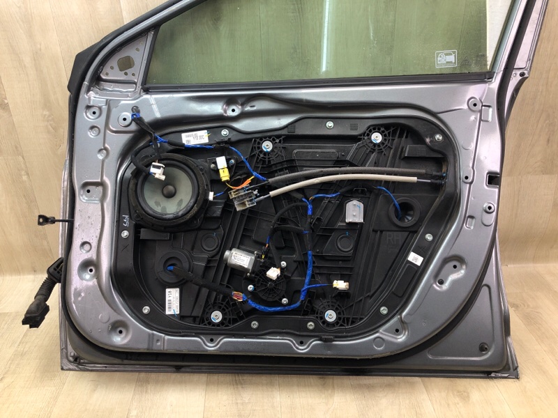 Дверь передняя правая ELANTRA AD 16- Дверь передняя правая ELANTRA AD 16-