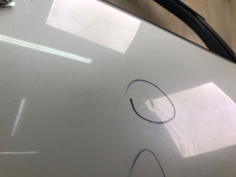 Дверь передняя правая LEAF 10-17 EM61