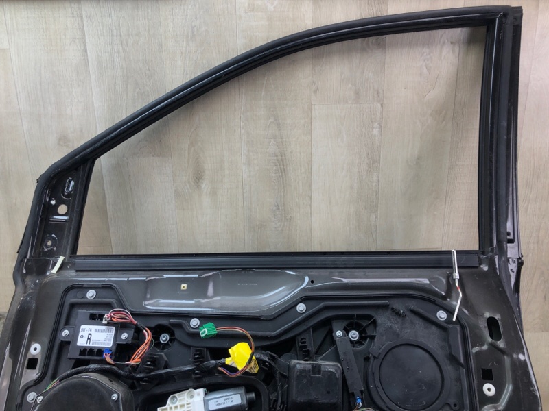 Дверь передняя правая TOWN &amp; COUNTRY (RT) 2015 3.6 V6 ERB
