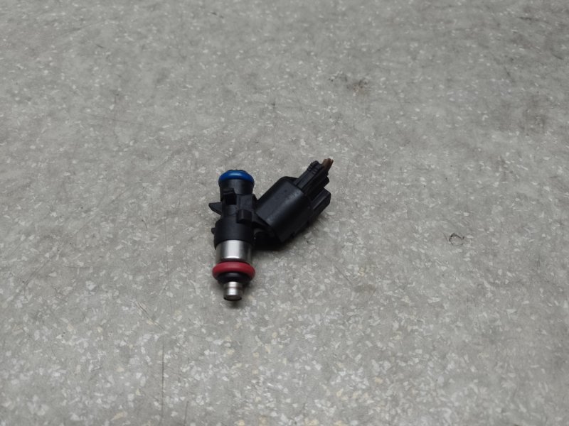 Форсунка топливная TOWN &amp; COUNTRY (RT) 2015 3.6 V6 ERB