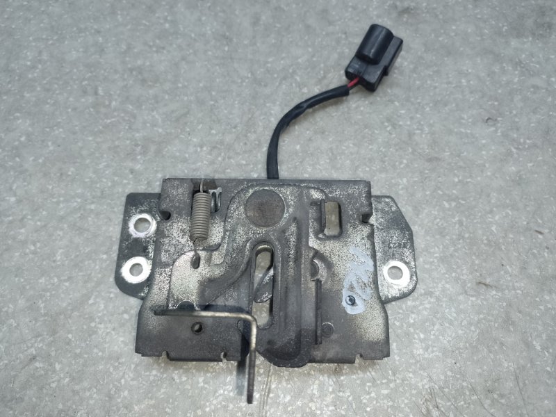 Запчасть замок капота MITSUBISHI OUTLANDER XL 05-13 2007 3.0 6B31 5908A010 Б/У Замок капота MITSUBISHI OUTLANDER XL 05-13 2007 3.0 6B31 5908A010 Б/У