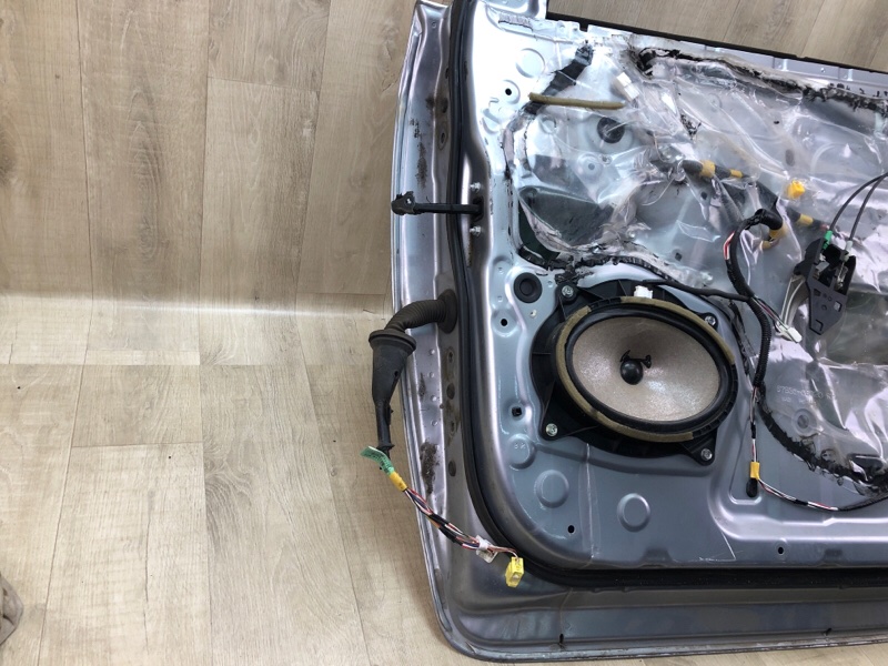 Дверь передняя правая SIENNA 11-16 2011 3.5 2GR-FE