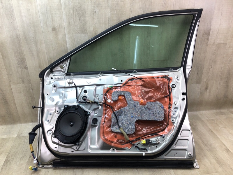 Дверь передняя правая CAMRY 55 14-17 2015 2.5 2ARFE