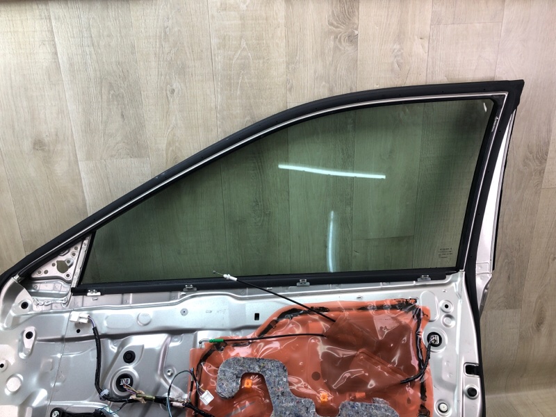 Дверь передняя правая CAMRY 55 14-17 2015 2.5 2ARFE