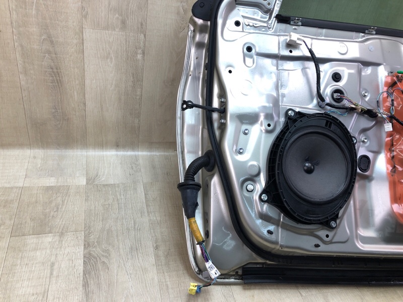 Дверь передняя правая CAMRY 55 14-17 2015 2.5 2ARFE