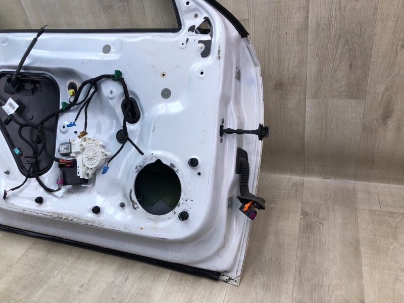 Дверь передняя левая PASSAT B7 11-15 2014 1.8 CPRA Дверь передняя левая PASSAT B7 11-15 2014 1.8 CPRA