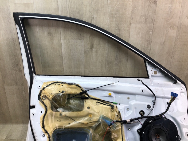 Дверь передняя левая CAMRY 40 06-11