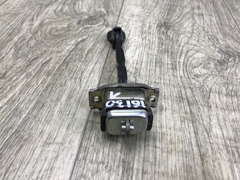 Ограничитель двери передний правый ACCORD CU8 / TSX 08-14 Ограничитель двери передний правый ACCORD CU8 / TSX 08-14