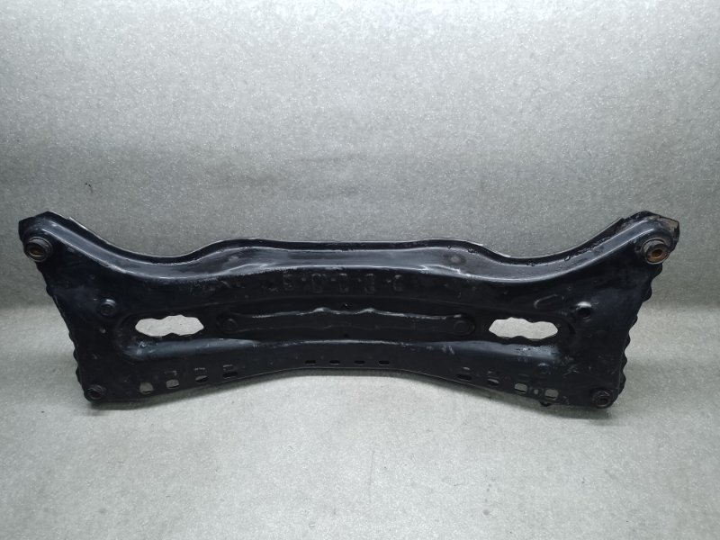 Балка задней подвески TOYOTA CAMRY 55 14-17 2.5 2ARFE Балка задней подвески TOYOTA CAMRY 55 14-17 2.5 2ARFE