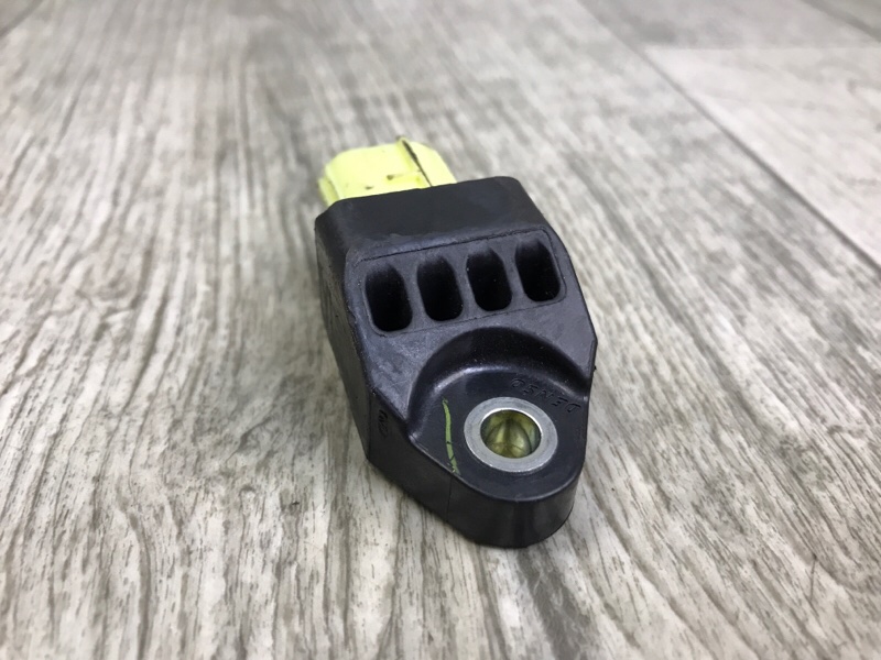 Датчик удара TOYOTA VENZA 09-16 3.5 2GR-FE