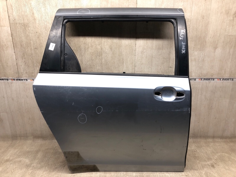 Запчасть дверь боковая сдвижная задняя правая TOYOTA SIENNA 11-16 2011 3.5 2GR-FE 6700308130 Б/У Дверь боковая сдвижная задняя правая TOYOTA SIENNA 11-16 2011 3.5 2GR-FE 6700308130 Б/У