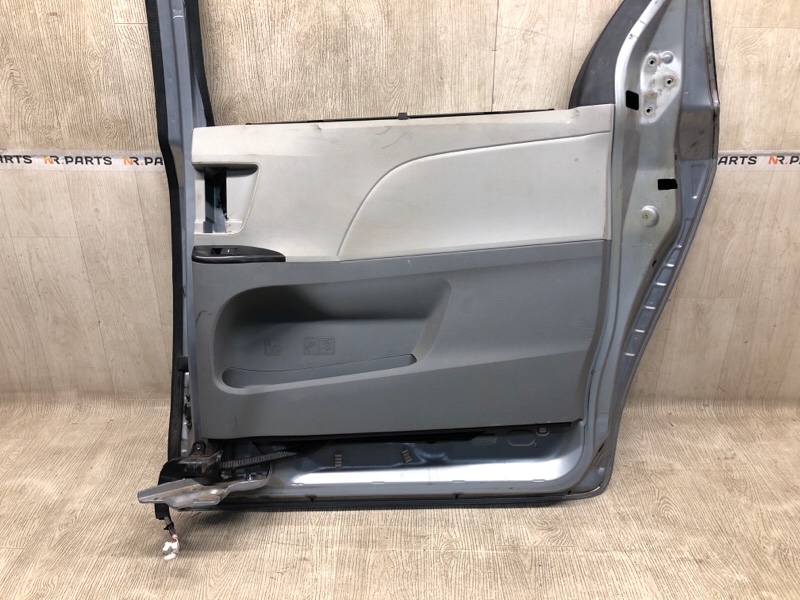 Дверь боковая сдвижная задняя правая SIENNA 11-16 2011 3.5 2GR-FE Дверь боковая сдвижная задняя правая SIENNA 11-16 2011 3.5 2GR-FE