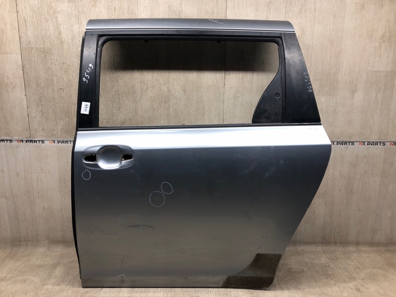 Запчасть дверь боковая сдвижная задняя левая TOYOTA SIENNA 11-16 2011 3.5 2GR-FE 6700408130 Б/У Дверь боковая сдвижная задняя левая TOYOTA SIENNA 11-16 2011 3.5 2GR-FE 6700408130 Б/У