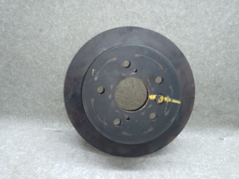 Запчасть тормозной диск задний TOYOTA CAMRY 55 14-17 2015 2.5 2ARFE 4243106120 Б/У Тормозной диск задний TOYOTA CAMRY 55 14-17 2015 2.5 2ARFE 4243106120 Б/У