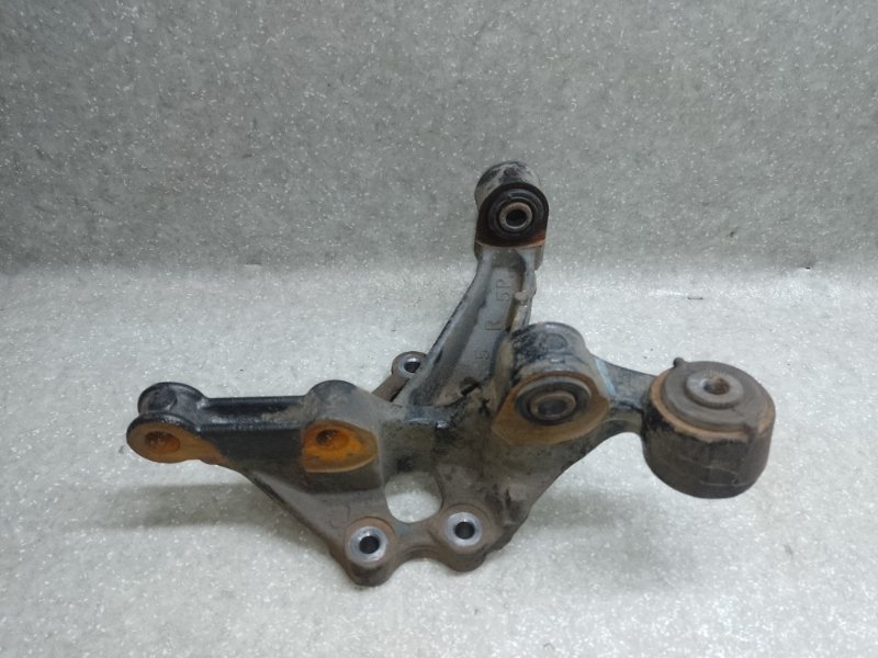 Цапфа правая CAMRY 55 14-17 2015 2.5 2ARFE