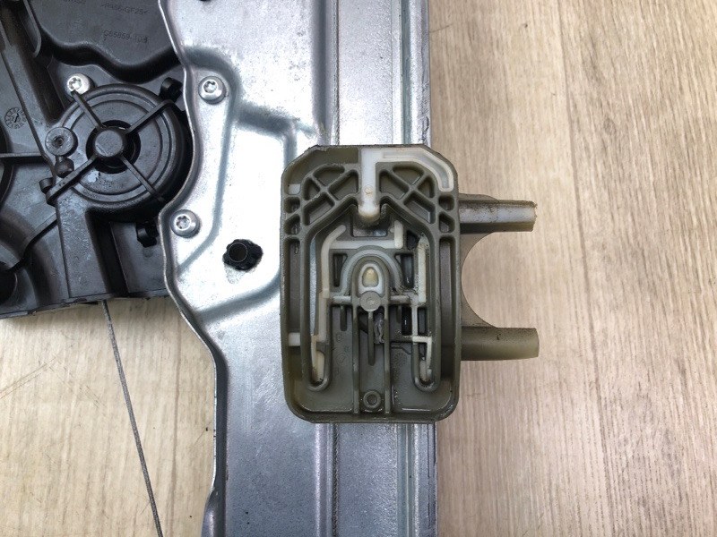 Стеклоподъемник передний правый QX50 18- 2023 2.0 KR20DDET Стеклоподъемник передний правый QX50 18- 2023 2.0 KR20DDET