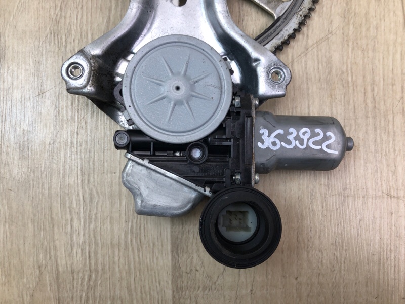 Стеклоподъемник передний левый TOYOTA VENZA 09-16 3.5 2GR-FE Стеклоподъемник передний левый TOYOTA VENZA 09-16 3.5 2GR-FE