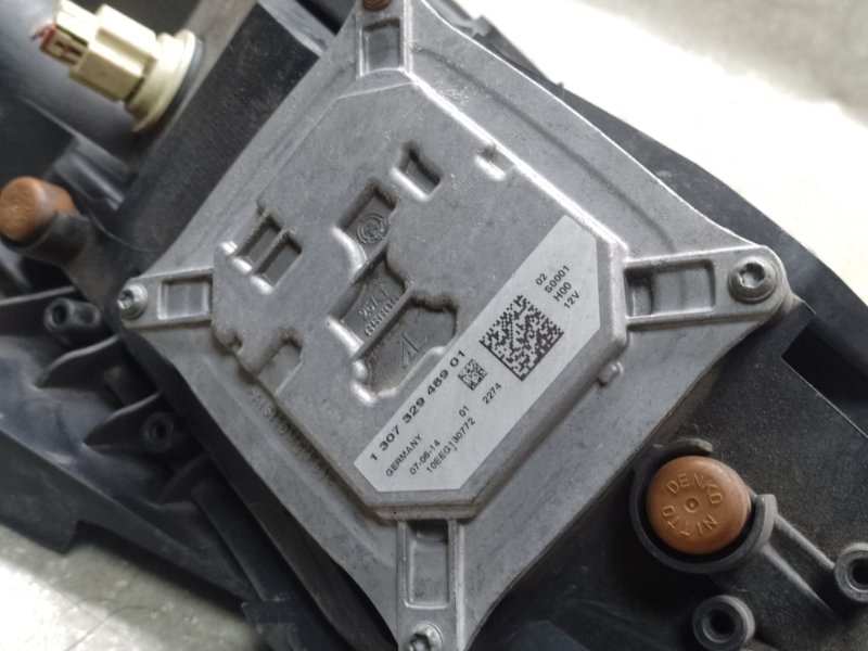 Дневной ходовой огонь правый CHEROKEE 14- 2014 3.2 EHB Дневной ходовой огонь правый CHEROKEE 14- 2014 3.2 EHB