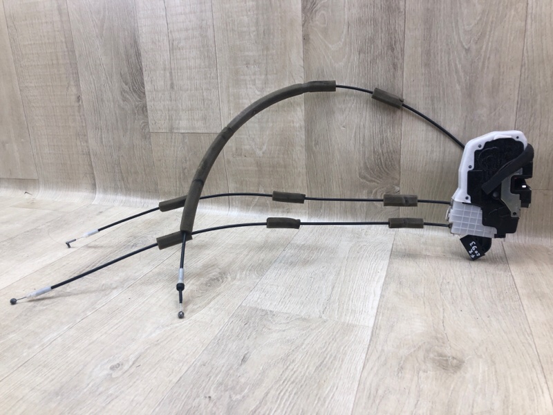 Замок двери передний правый MURANO Z52 14- 2020 3.5 VQ35DE Замок двери передний правый MURANO Z52 14- 2020 3.5 VQ35DE