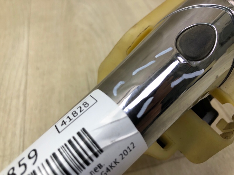 Ручка двери наружная передняя левая SONATA YF 10-14 2012 2.4 G4KK Ручка двери наружная передняя левая SONATA YF 10-14 2012 2.4 G4KK