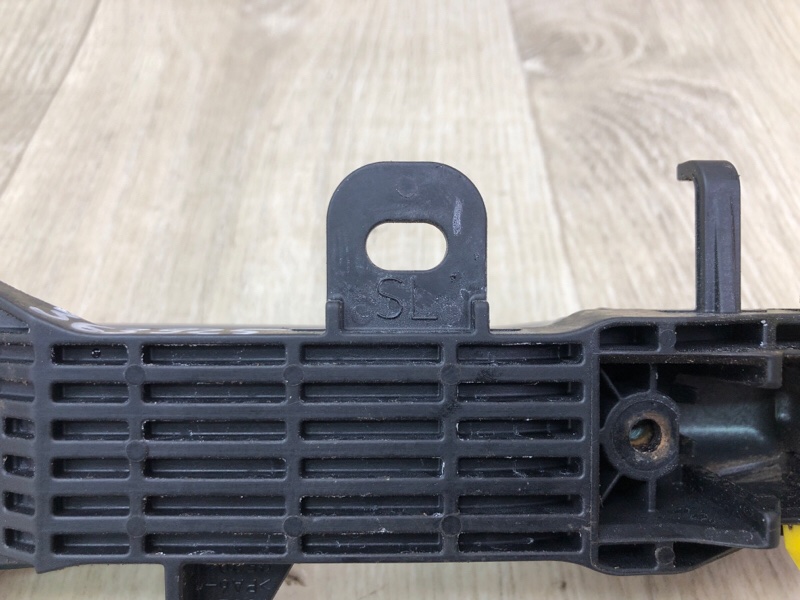 Ручка двери наружная задняя левая SIENNA 11-16 2011 3.5 2GR-FE Ручка двери наружная задняя левая SIENNA 11-16 2011 3.5 2GR-FE