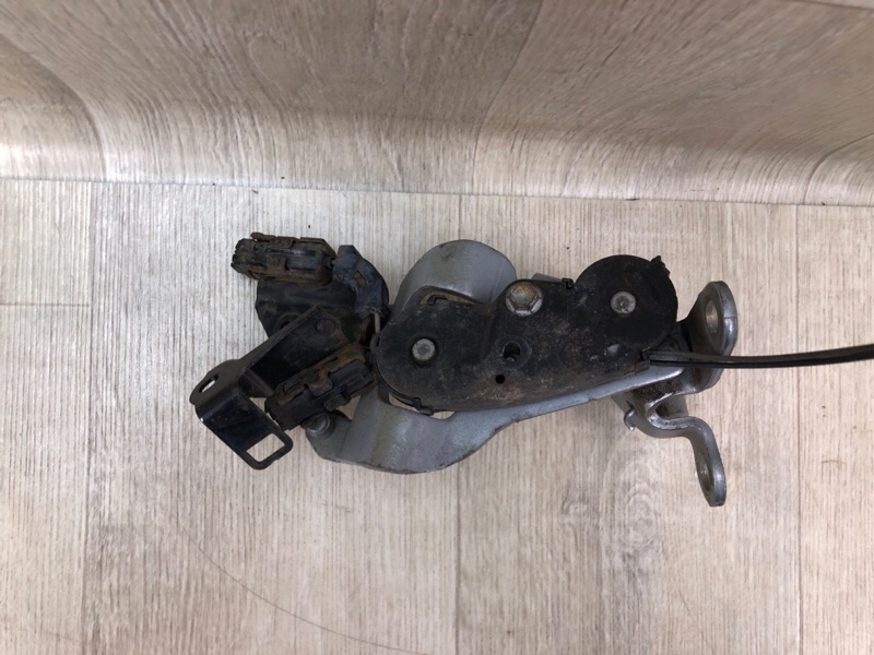 Моторчик привода сдвижной двери задний левый SIENNA 11-16 2011 3.5 2GR-FE Моторчик привода сдвижной двери задний левый SIENNA 11-16 2011 3.5 2GR-FE