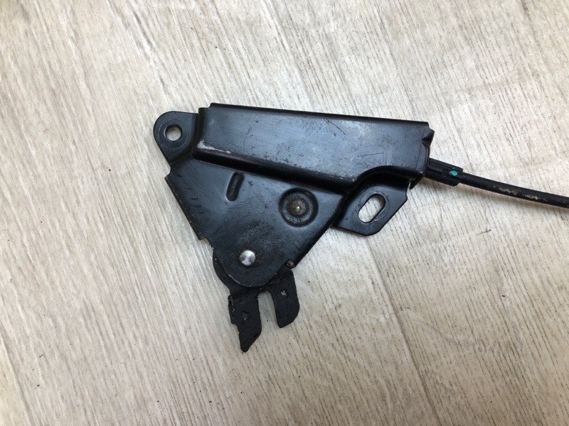 Замок двери задний правый SIENNA 11-16 2011 3.5 2GR-FE Замок двери задний правый SIENNA 11-16 2011 3.5 2GR-FE