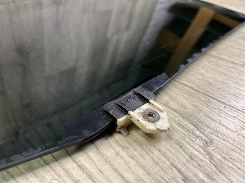 Стекло двери заднее правое SIENNA 11-16 2011 3.5 2GR-FE