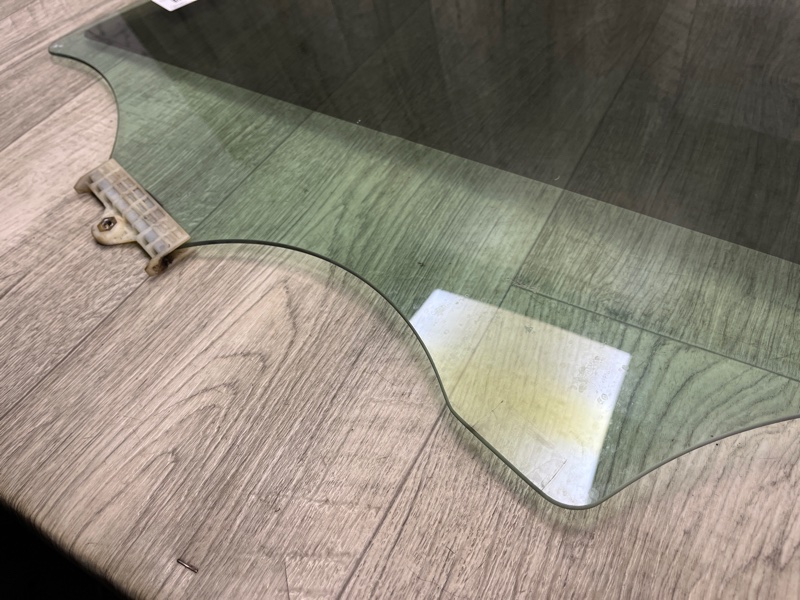 Стекло двери переднее левое HYUNDAI TUCSON TL 15-20 2.0 G4NC Стекло двери переднее левое HYUNDAI TUCSON TL 15-20 2.0 G4NC