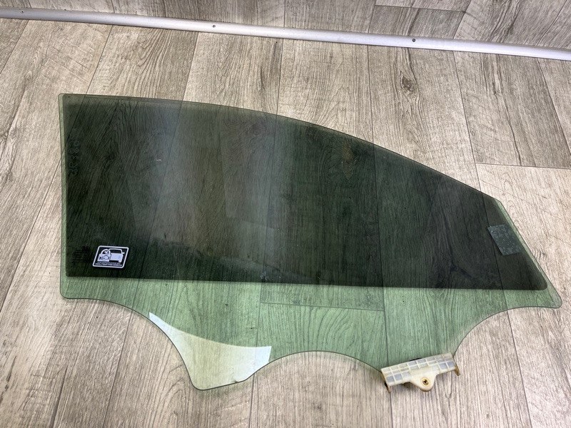 Стекло двери переднее левое TUCSON TL 15-20 2018 2.0 G4NC Стекло двери переднее левое TUCSON TL 15-20 2018 2.0 G4NC