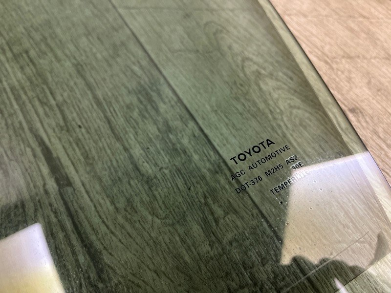 Стекло двери переднее левое VENZA 09-16 2009 3.5 2GR-FE Стекло двери переднее левое VENZA 09-16 2009 3.5 2GR-FE