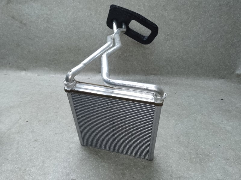 Радиатор печки JEEP CHEROKEE 14- 3.2 EHB Радиатор печки JEEP CHEROKEE 14- 3.2 EHB