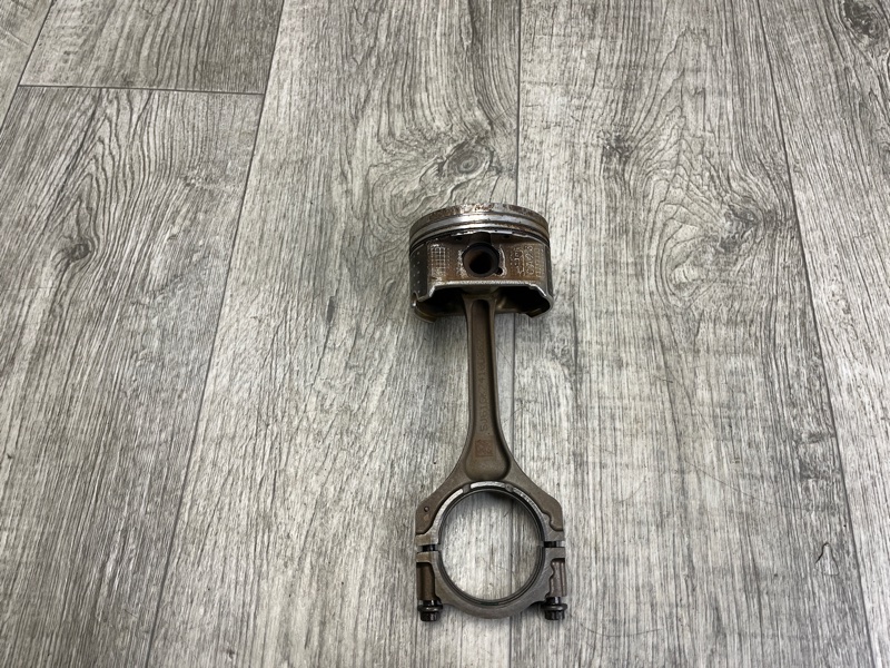 Запчасть шатун ACURA TLX 17-20 3.5 J35Y6 13210-5J6-A00 Б/У Шатун ACURA TLX 17-20 3.5 J35Y6 13210-5J6-A00 Б/У