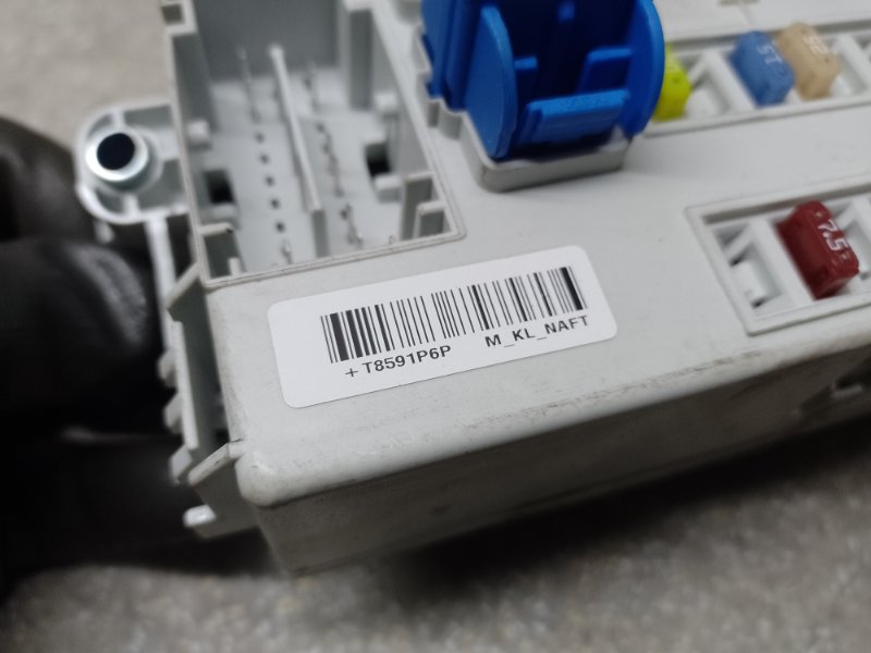 Блок предохранителей салон CHEROKEE 14- 2014 3.2 EHB