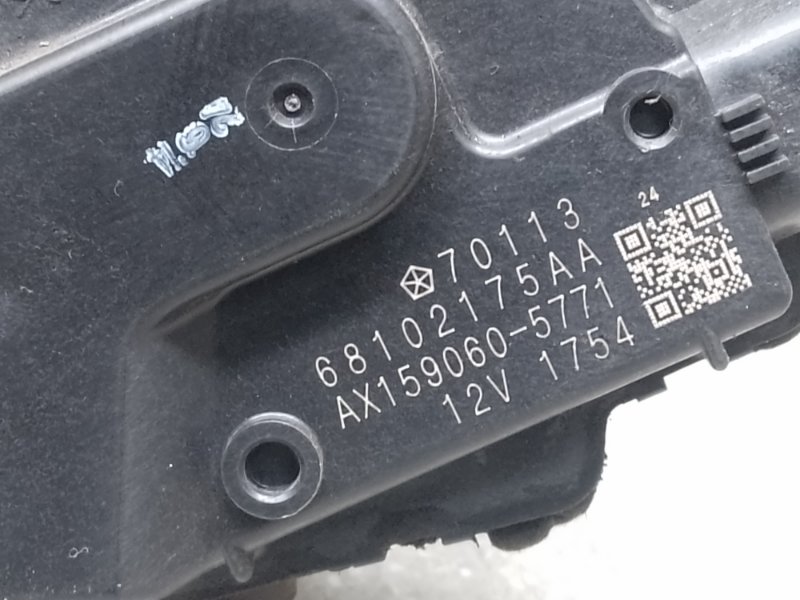 Моторчик стеклоочистителя передний CHEROKEE 14- 2014 3.2 EHB