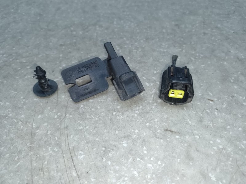 Датчик температуры наружного воздуха JEEP CHEROKEE 14- 2014 3.2 EHB 5149265AB Б/У