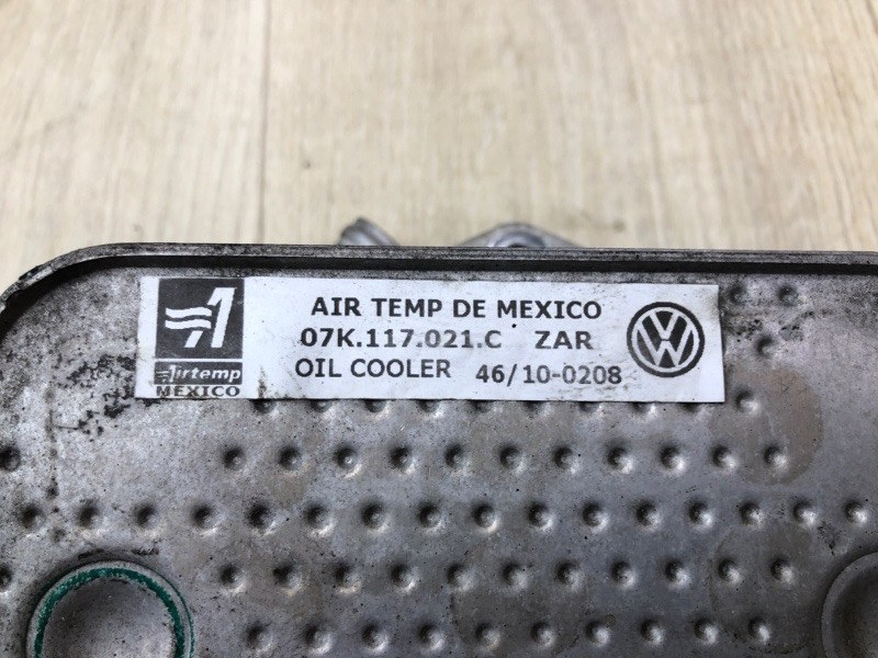 Теплообменник двигателя JETTA USA 10-17 2010 CBTA 2.5L