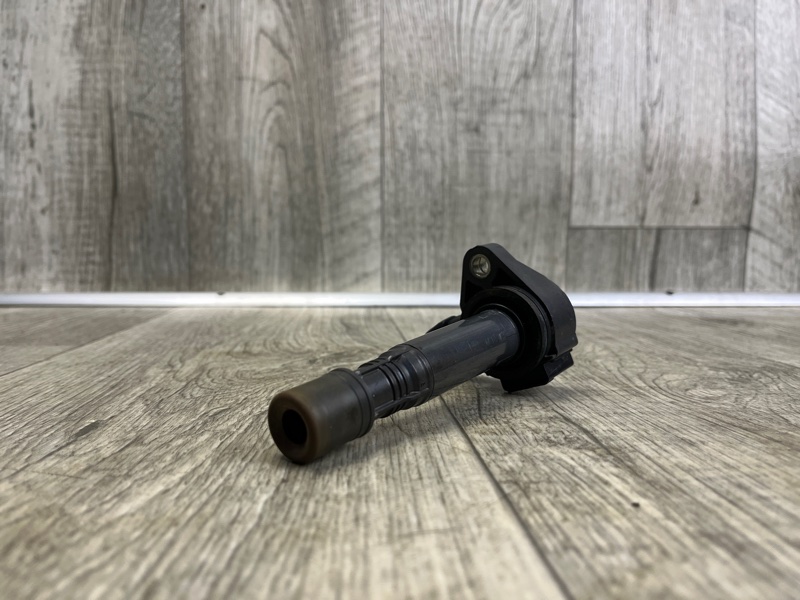 Запчасть катушка зажигания ACURA TLX 17-20 3.5 J35Y6 30520-5G0-A01 Б/У Катушка зажигания ACURA TLX 17-20 3.5 J35Y6 30520-5G0-A01 Б/У