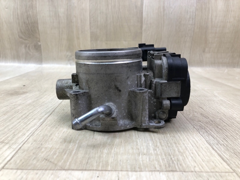 Дроссельная заслонка JETTA USA 10-17 2010 CBTA 2.5L