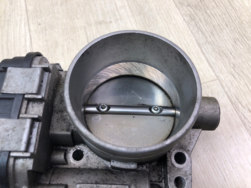 Дроссельная заслонка JETTA USA 10-17 2010 CBTA 2.5L