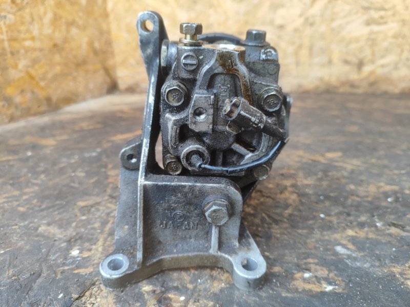 Насос ГУР SUBARU TRIBECA B9 05-07 Насос ГУР SUBARU TRIBECA B9 05-07