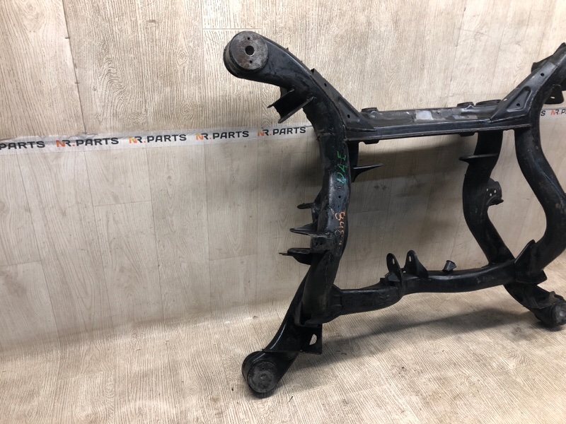 Балка задней подвески Q7 05-15 Балка задней подвески Q7 05-15