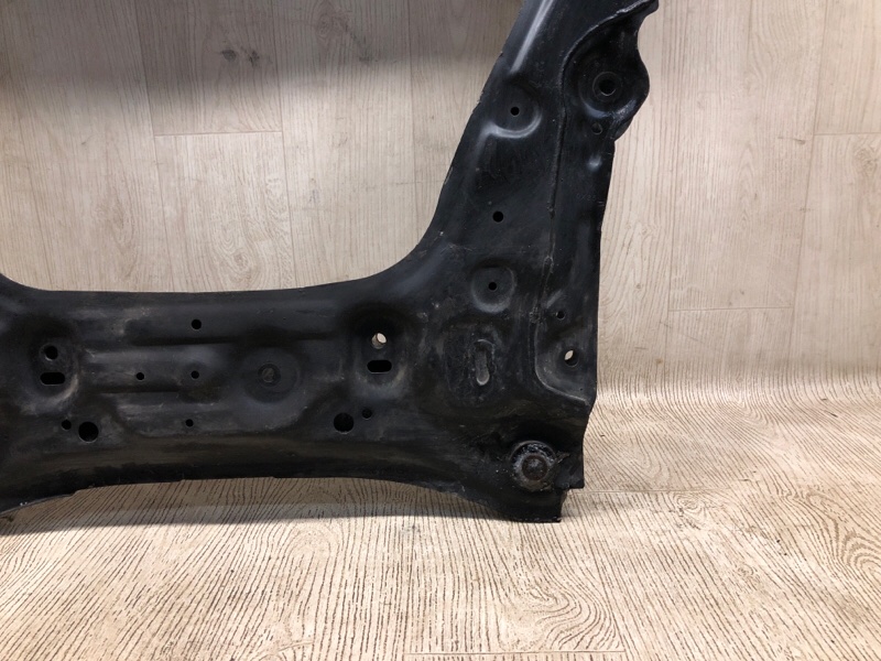 Балка передней подвески JUKE 10-19 Балка передней подвески JUKE 10-19