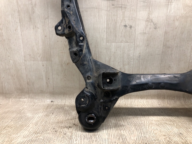 Балка передней подвески LEXUS RX300/330/350/400 03-09 Внедорожник 3.5 2GR-FE Балка передней подвески LEXUS RX300/330/350/400 03-09 Внедорожник 3.5 2GR-FE